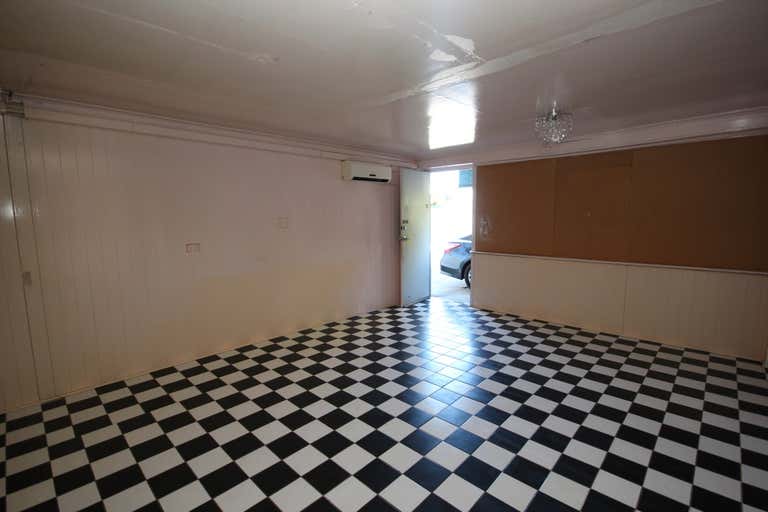 Suite 8, 203 Kings Road Pimlico QLD 4812 - Image 4