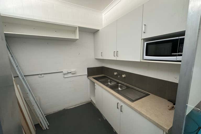 Shop 7 , 51 ROCKINGHAM ROAD Hamilton Hill WA 6163 - Image 4