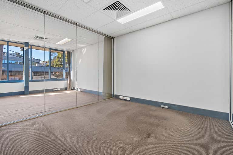 9/14 Edgeworth David Ave Hornsby NSW 2077 - Image 2