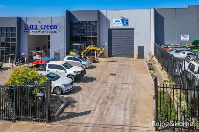 5 Bubeck Street Sunbury VIC 3429 - Image 3