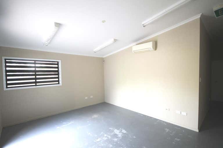 Shed B 17 BUSH CRESCENT Parkhurst QLD 4702 - Image 3