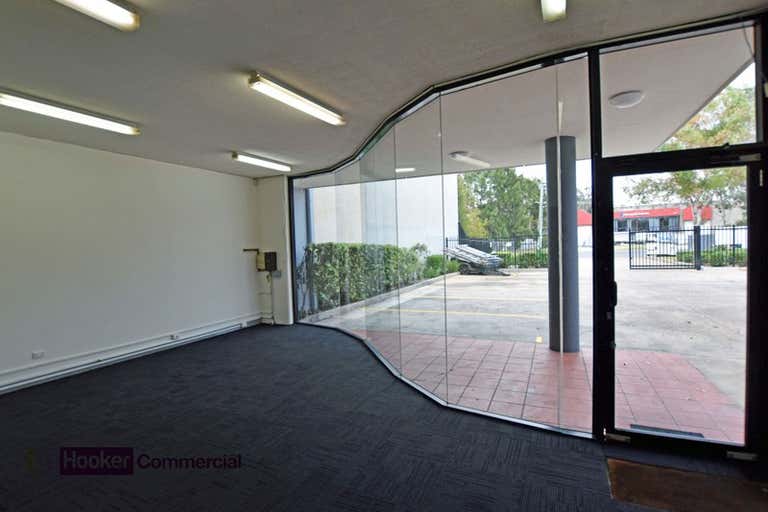 2/29 Tarlington Place Smithfield NSW 2164 - Image 4