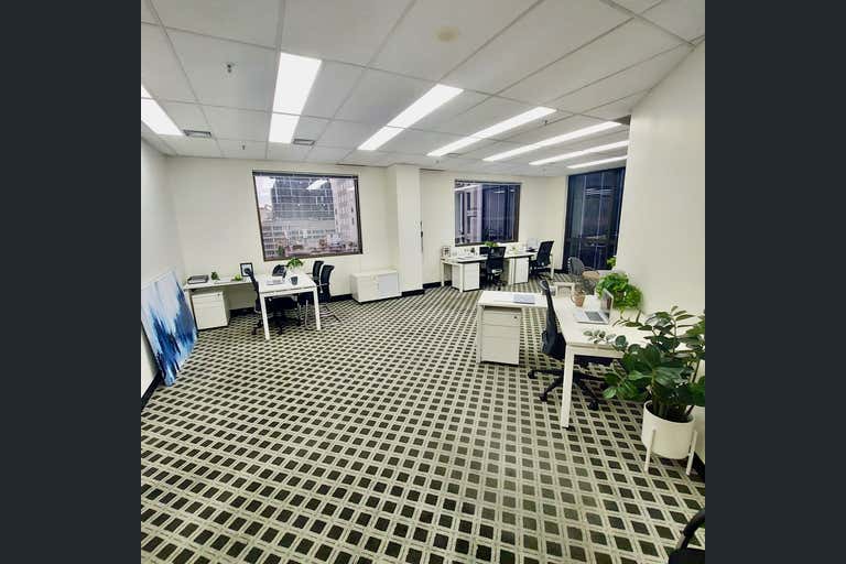 812/530 Little Collins Street Melbourne VIC 3000 - Image 2