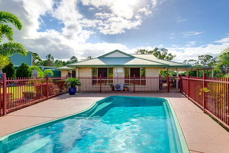 12 Scullett Drive Tin Can Bay QLD 4580 - Image 4