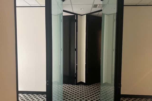 118/1 Queens Road Melbourne VIC 3004 - Image 4