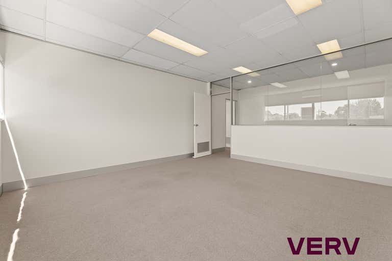 Level 1, 3B/106 Mawson Place Mawson ACT 2607 - Image 4