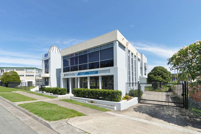 94 Eugaree Street Southport QLD 4215 - Image 3