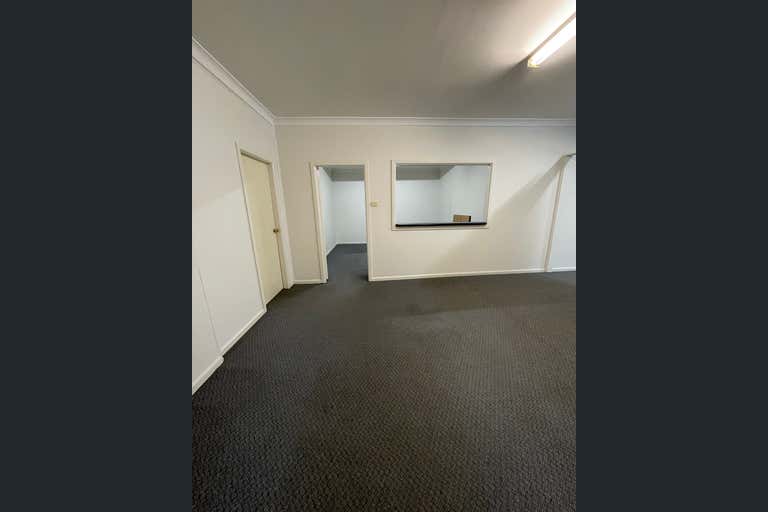 Suite 4, 10-16 Pulteney Street Taree NSW 2430 - Image 2