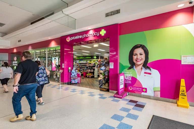Urangan Shopping Centre, Corner Elizabeth Street and Boat Harbour Drive Urangan QLD 4655 - Image 3