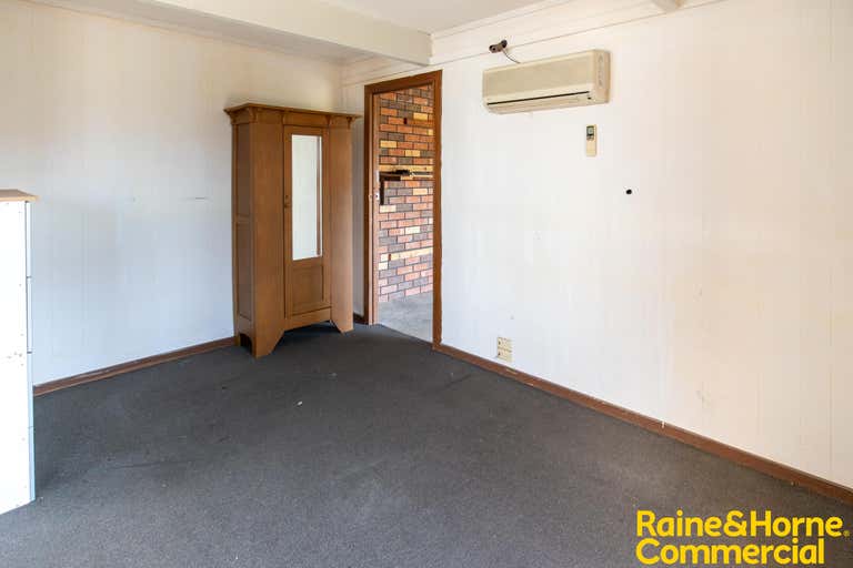 8/3-5 Nesbitt Street Wagga Wagga NSW 2650 - Image 4