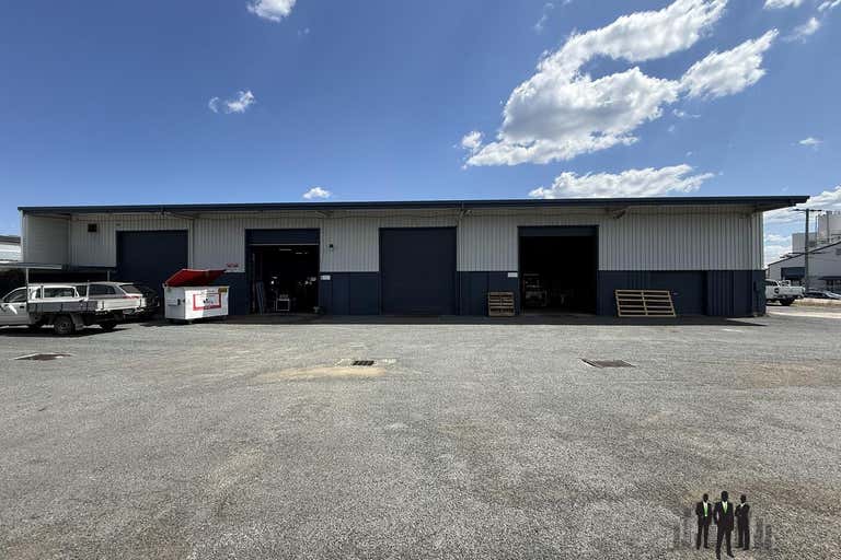 1/7 Leonard Cres Brendale QLD 4500 - Image 1