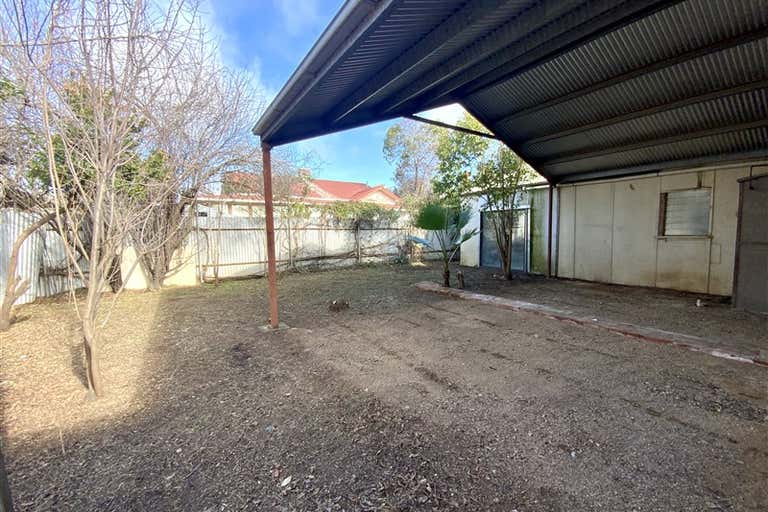 6 Cross Street Forbes NSW 2871 - Image 4