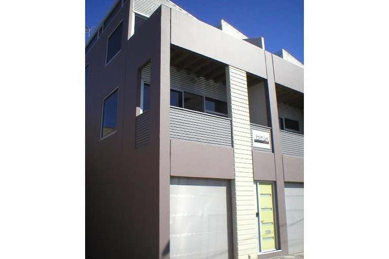 1/12 Gladstone Place South Melbourne VIC 3205 - Image 2