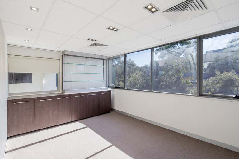 Units 1, 2 & 3, 15 Meadow Way Botany NSW 2019 - Image 3