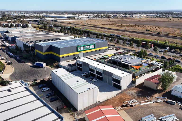 1-7, 22 Linmax Court Point Cook VIC 3030 - Image 4