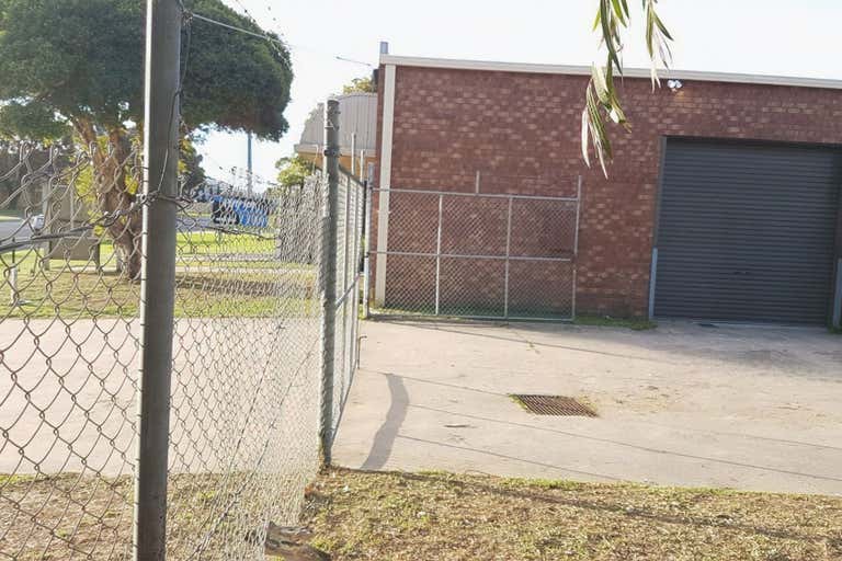 Factory 1 / 13 Newington Avenue, Rosebud, 1/13 Newington Avenue Rosebud VIC 3939 - Image 2