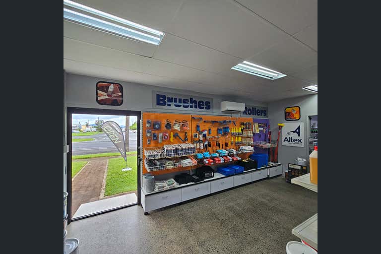 7 & 8, 223 Hartley Street Portsmith QLD 4870 - Image 2