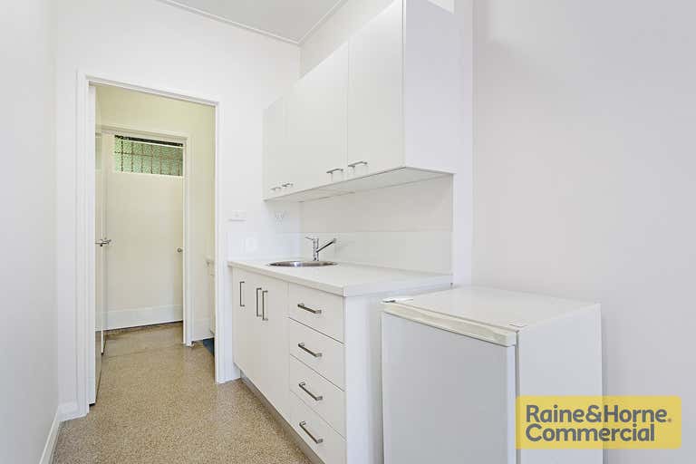 2/4 Anstey Street Albion QLD 4010 - Image 4