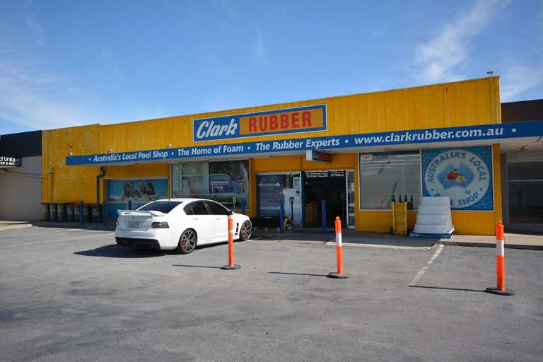 Shops 5 & 6, 122 Beach Road Christies Beach SA 5165 - Image 2