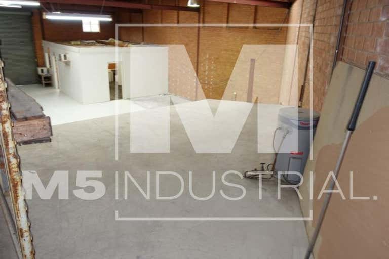 Unit 4, 15 Lorraine Street Peakhurst NSW 2210 - Image 4