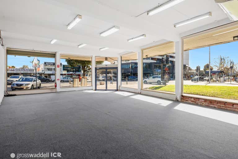 62 Kingsway Glen Waverley VIC 3150 - Image 2