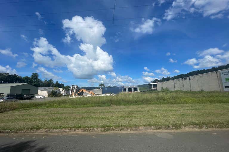 1 Theresa Drive Mossman QLD 4873 - Image 1