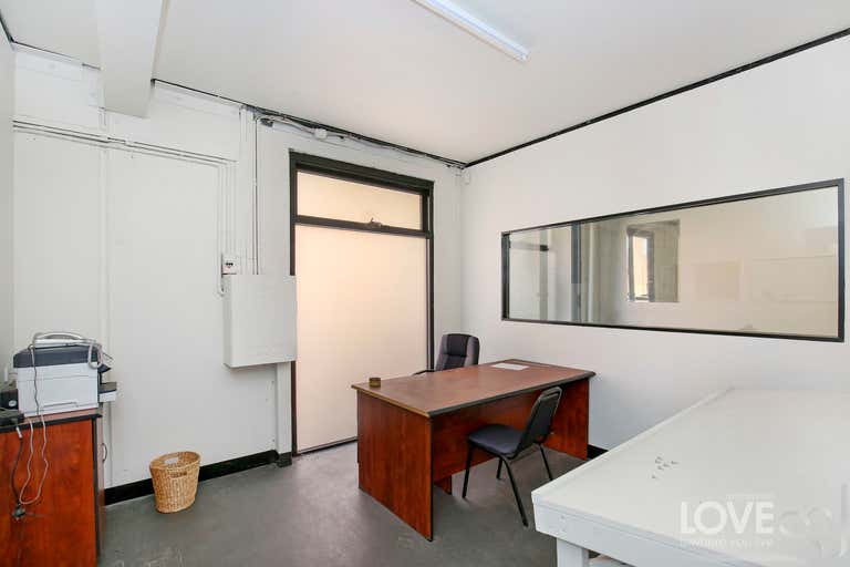 3/26 Keon Parade Thomastown VIC 3074 - Image 2