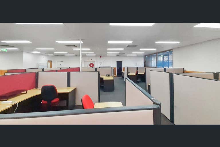 Level 1, Office 1/141 Goondoon Street Gladstone Central QLD 4680 - Image 2