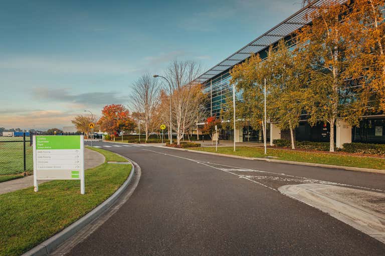 Chifley Business Park 1 Joseph Avenue Moorabbin Airport Vic 3194 www.realcommercial.com.au