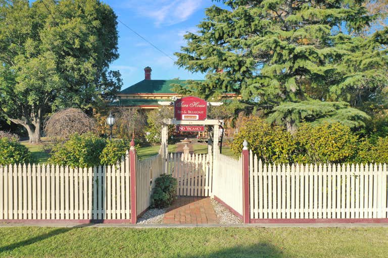 'Tara House', 37 Day Street Bairnsdale VIC 3875 - Image 1