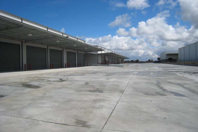 ParkWest Industrial Estate, 10 Parkwest Drive Derrimut VIC 3030 - Image 2