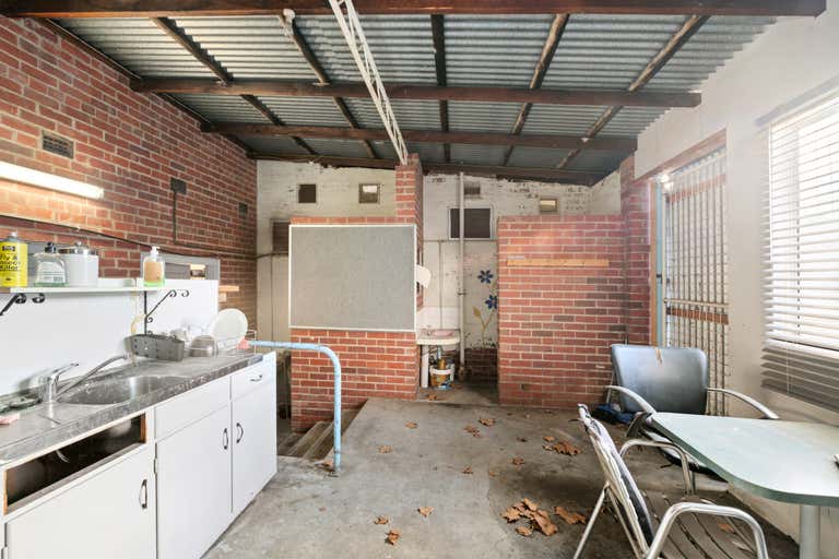 41 Mostyn Street Castlemaine VIC 3450 - Image 3