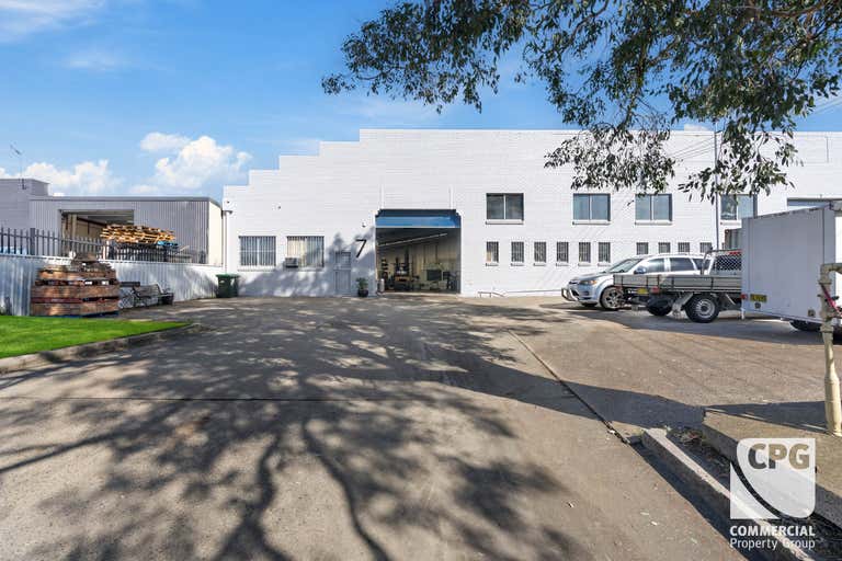 1/7 Regent Crescent Moorebank NSW 2170 - Image 2