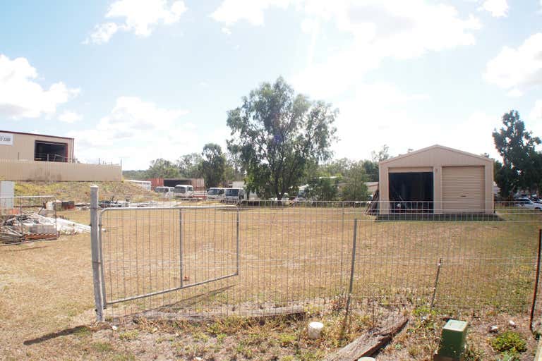 9/27 Old Capricorn Highway Gracemere QLD 4702 - Image 2