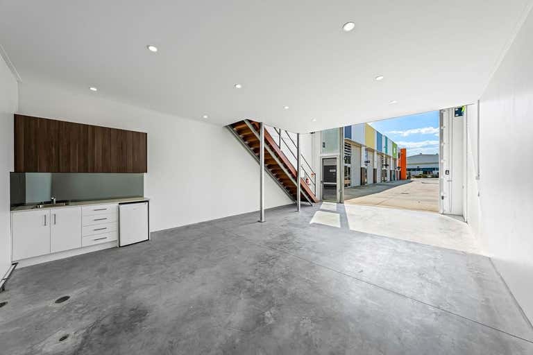 9/109 Holt Street Eagle Farm QLD 4009 - Image 3