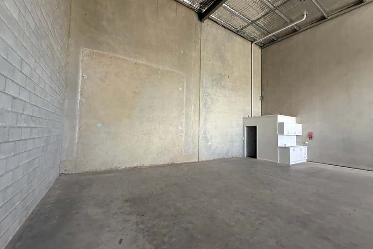 Unit  8, 8 Beaconsfield Street Fyshwick ACT 2609 - Image 3