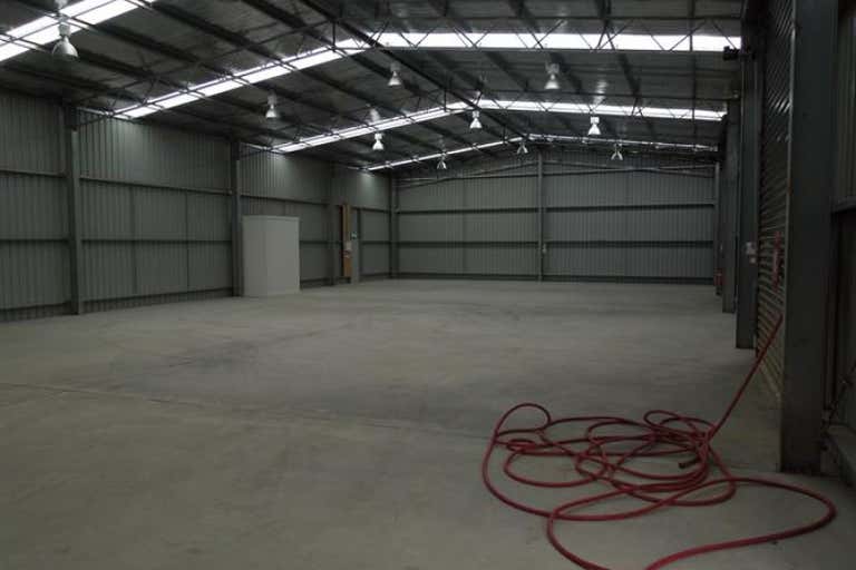 2/14 Production Drive Alfredton VIC 3350 - Image 3