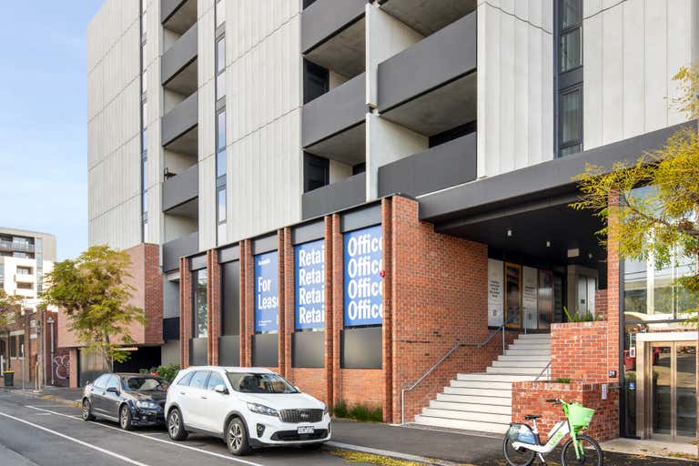 15 Thompson Street Kensington VIC 3031 - Image 2