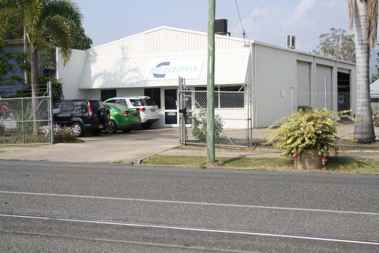1/223 Denison Street Rockhampton City QLD 4700 - Image 1