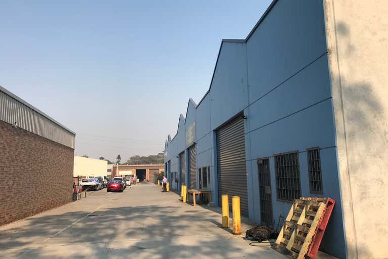 3/20 Sunset Avenue Barrack Heights NSW 2528 - Image 2