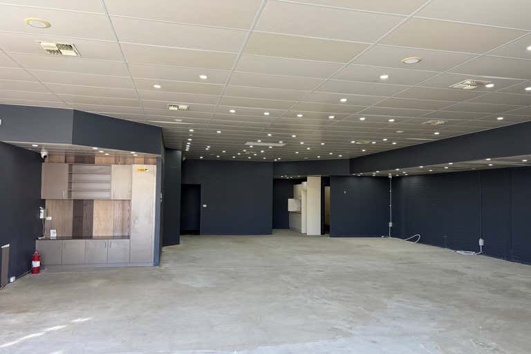 1/157 Gladstone Street Fyshwick ACT 2609 - Image 2