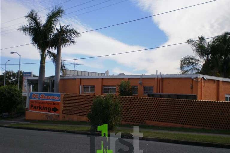 4 Douglas Street Greenslopes QLD 4120 - Image 2