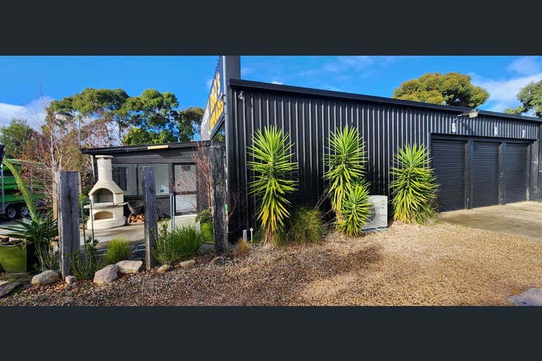 1/31 Baines Crescent Torquay VIC 3228 - Image 2