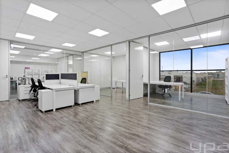 6/19-21 Concorde Crescent Werribee VIC 3030 - Image 4