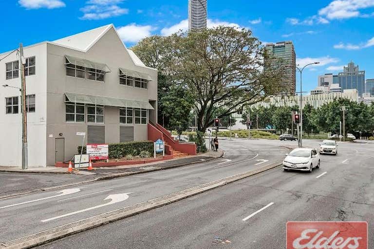 8/17 Peel Street South Brisbane QLD 4101 - Image 1