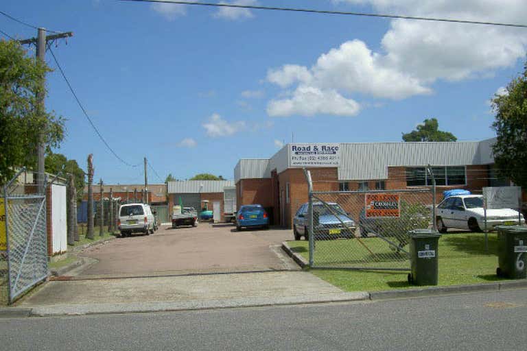 4/2 Bon Mace, Tumbi Umbi NSW 2261 - Image 4