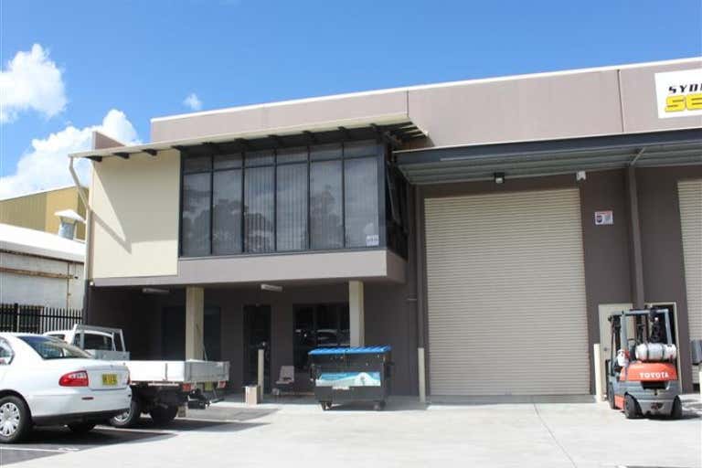 Unit 2, 72-74 Woodfield Boulevard Caringbah NSW 2229 - Image 2