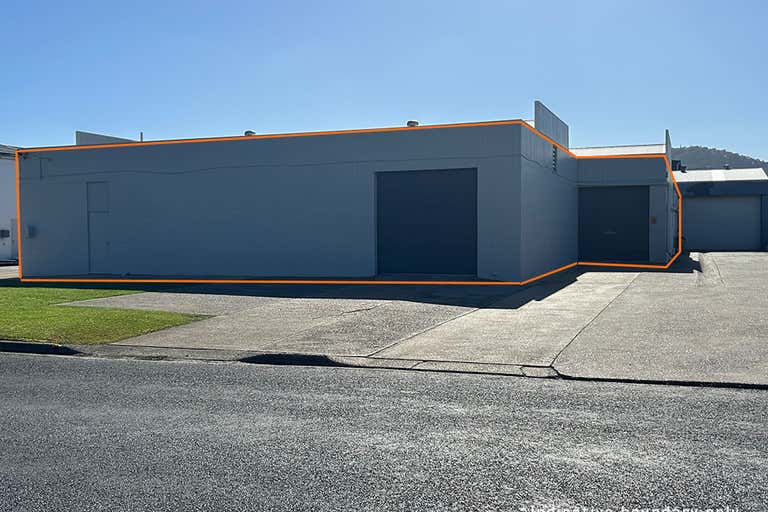 Unit 1/2 Lawson Crescent Coffs Harbour NSW 2450 - Image 1