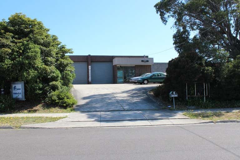 Unit 2, 4 London Drive Bayswater VIC 3153 - Image 2