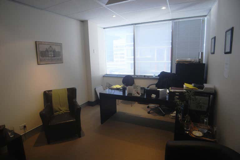 Suite 403, 35 Spring Street Bondi Junction NSW 2022 - Image 4